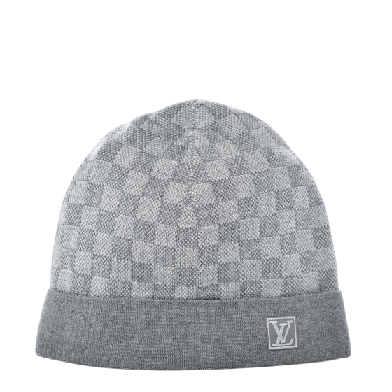 LV B 𝗙𝗢𝗨𝗥𝗡𝗜𝗦𝗦𝗘𝗨𝗥